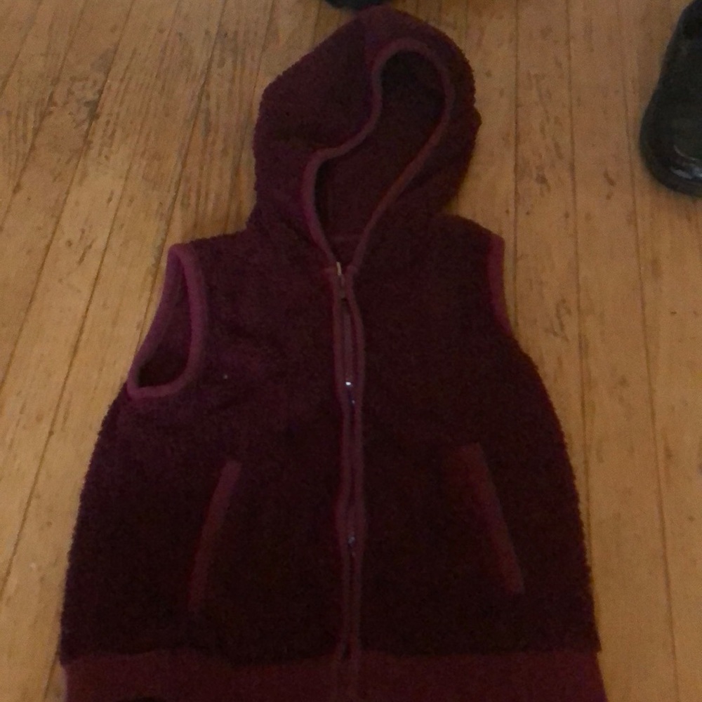 A Maroon vest